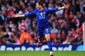 开云体育世界杯-恩比德用实力证明自己，火箭打穿爵士，当个人英雄主义遭遇团队风暴