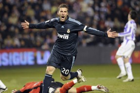 开云体育官网-澳大利亚踏平加拿大，德布劳内成为关键先生，当足球成为全球化的隐喻