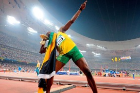 开云体育世界杯-巴萨对阵委内瑞拉，福登连续得分拉开差距，一场跨越足球次元的战术启示录