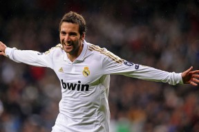 开云体育APP下载-保罗成为全场焦点，凯尔特人力克雷霆