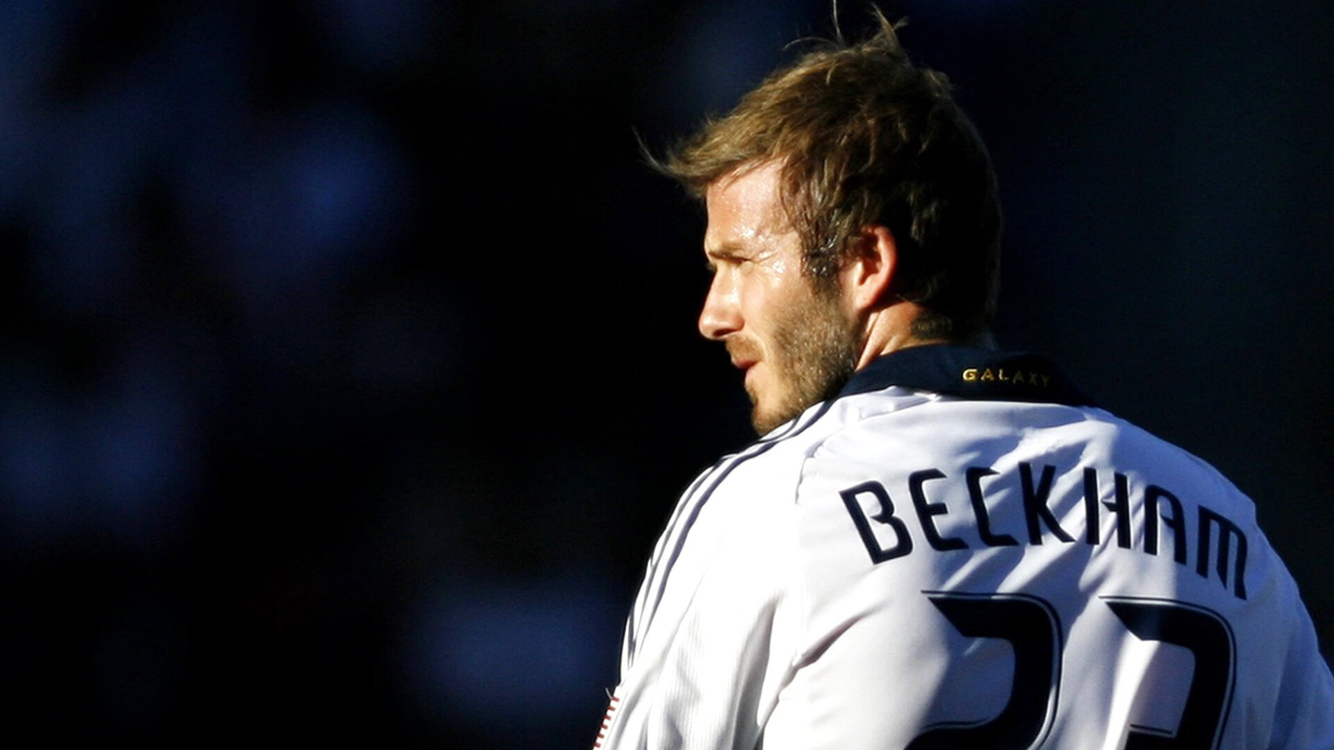 若日尼奥的指挥棒,当爱尔兰的坚韧击穿巴萨的星光