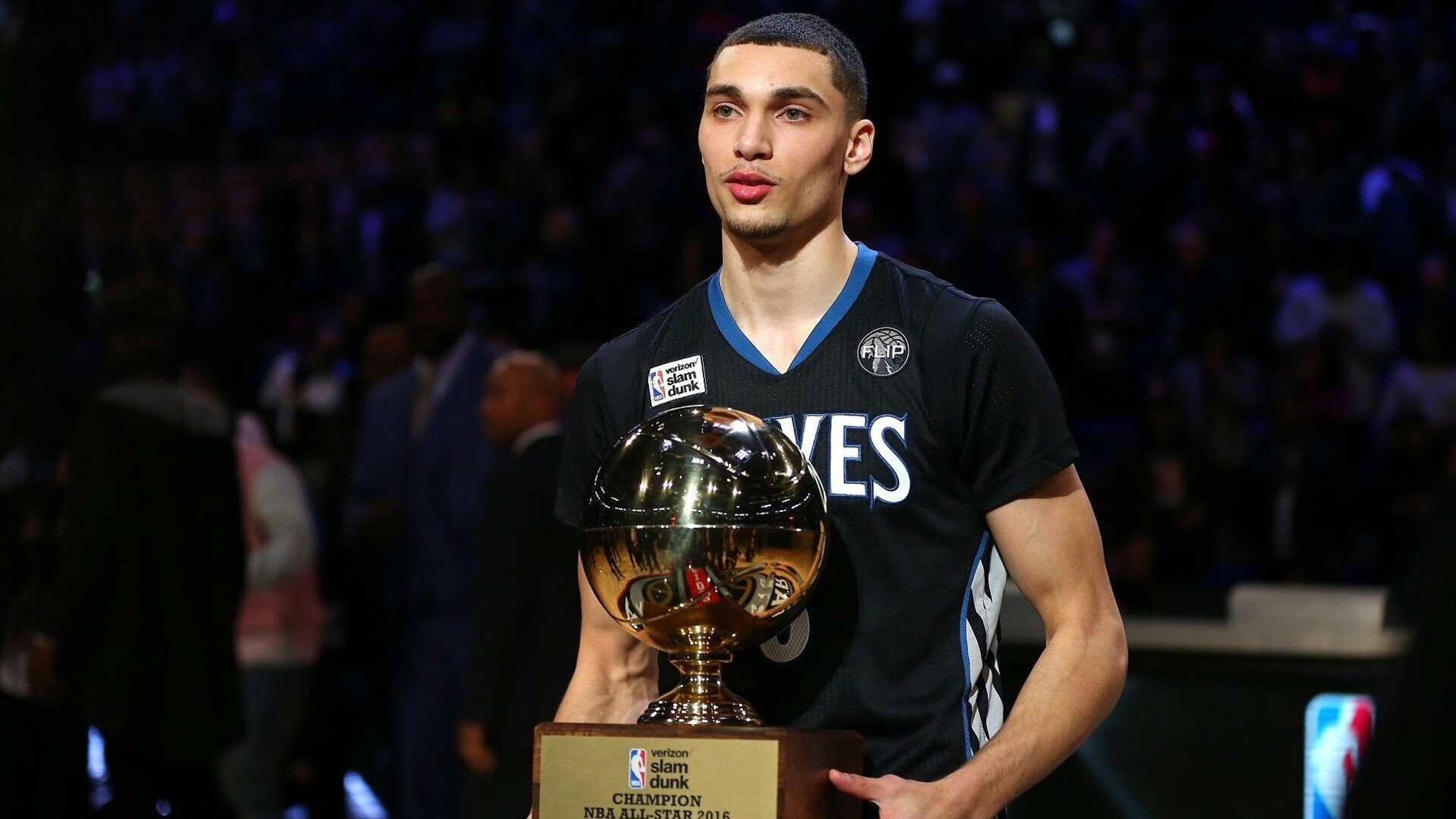 德罗赞,末节之王,在美加墨的夜晚刺破苍穹